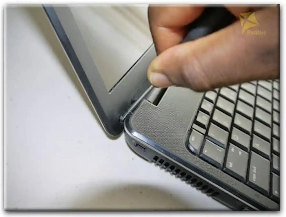 Замена экрана ноутбука Compaq в Серпухове